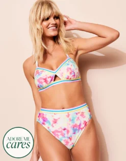 Gisele Contour Print