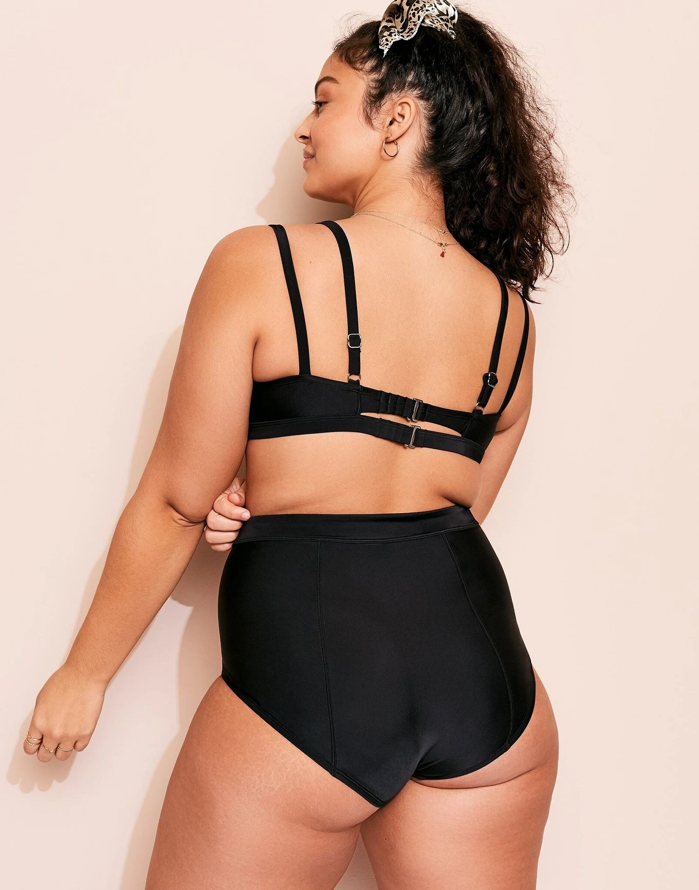 Elina Contour Plus Black 3 Elina Contour Plus Black - Image 3