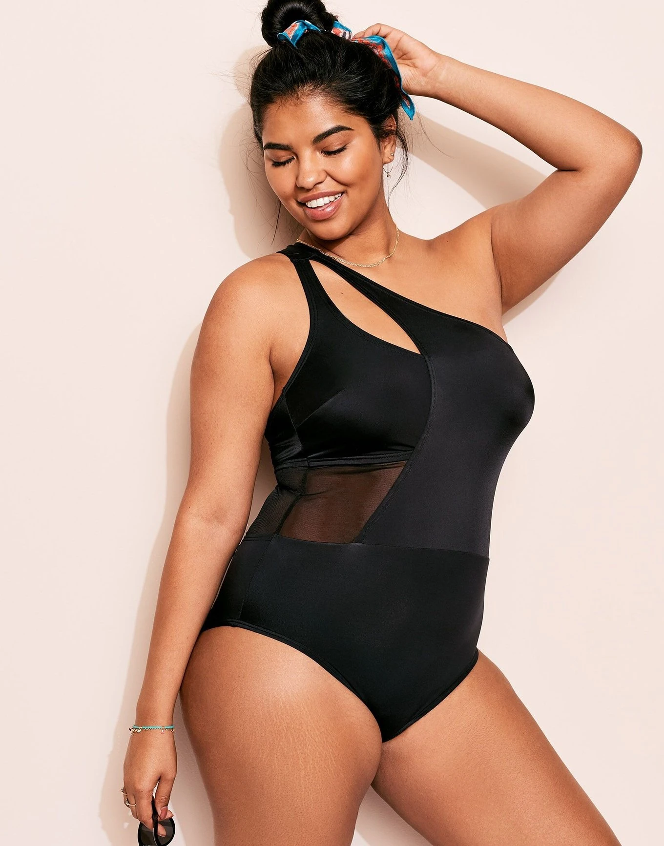 Alaine Contour Plus Black 2 Alaine Contour Plus Black - Image 2