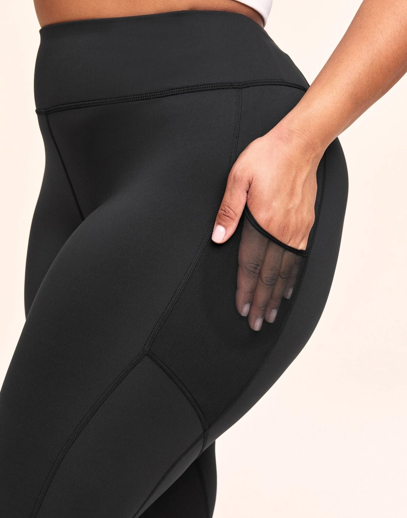 Ava Cozy Crop Plus Black 2 Ava Cozy Crop Plus Black - Image 2