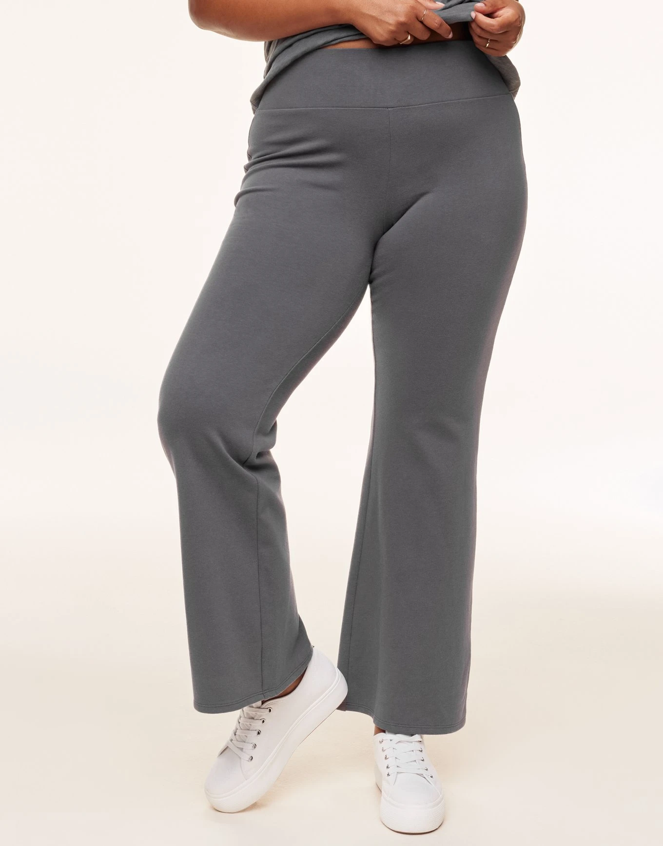 Alia Plus Gray 1 Alia Plus Gray